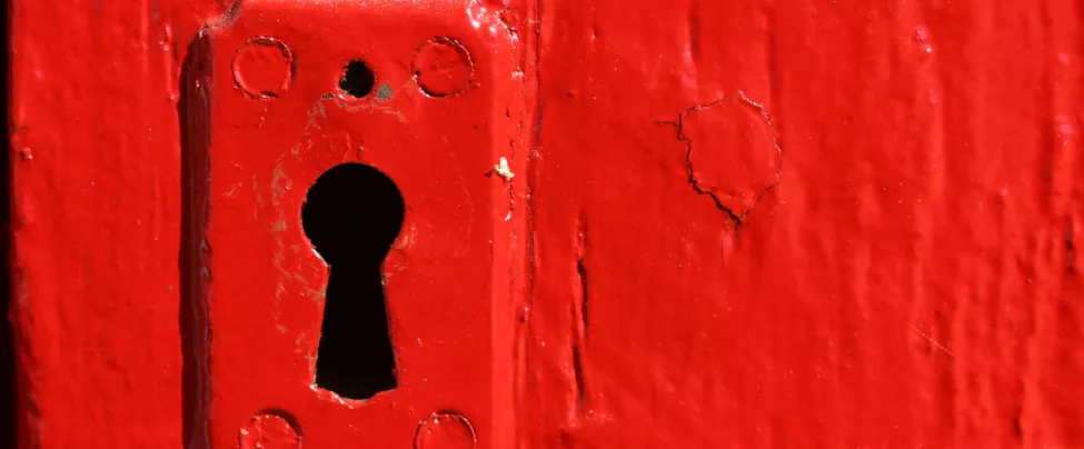 Rotes Türschloss